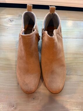 Toms Suede Ankle Booties in Camel Brown